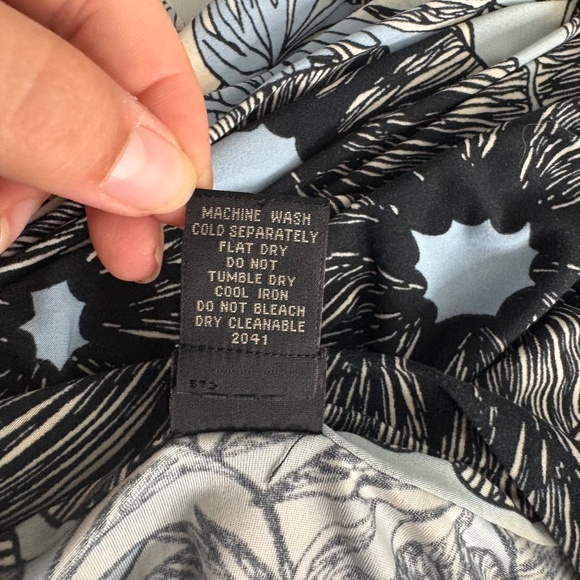 Rafaella Studio MOD Floral Long Sleeve Blouse - Picture 7 of 9